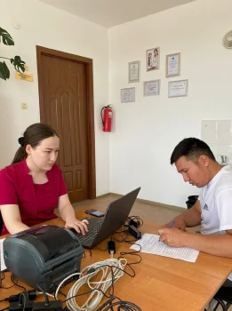 Добровольная сдача крови сотрудниками СШ №144